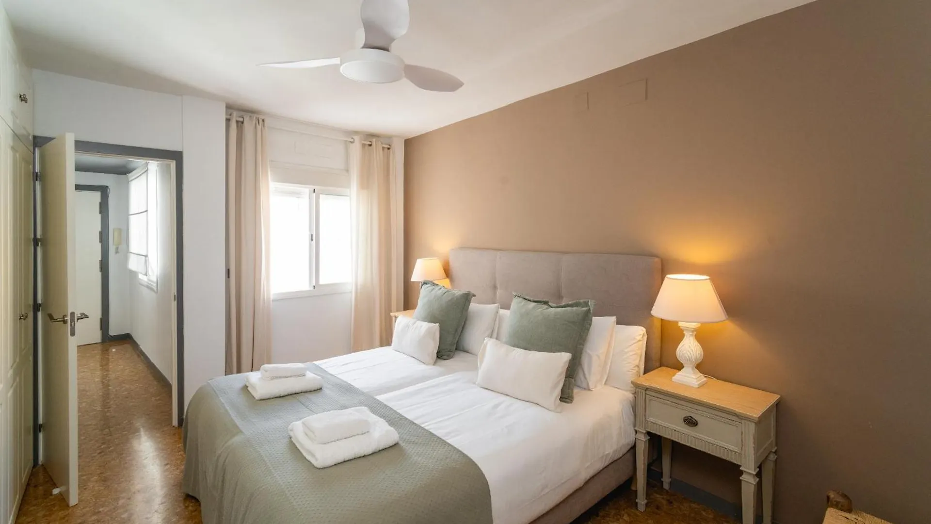 Betis River View Seville Apartment